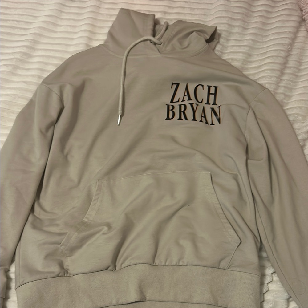 Amazon Tan and Black Sweatshirt